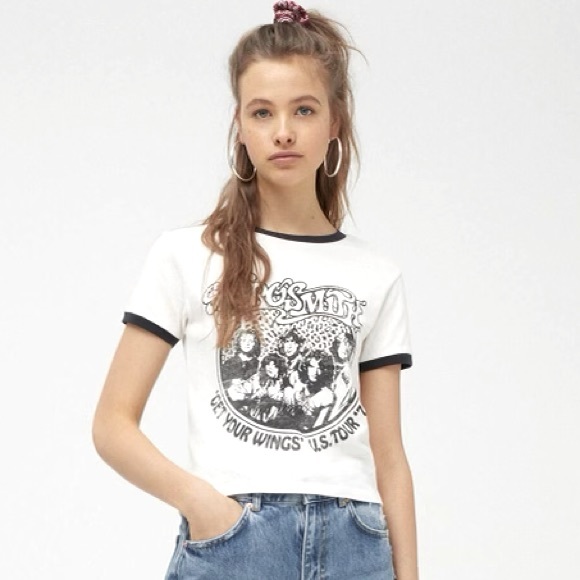 pull and bear wonder woman t shirt